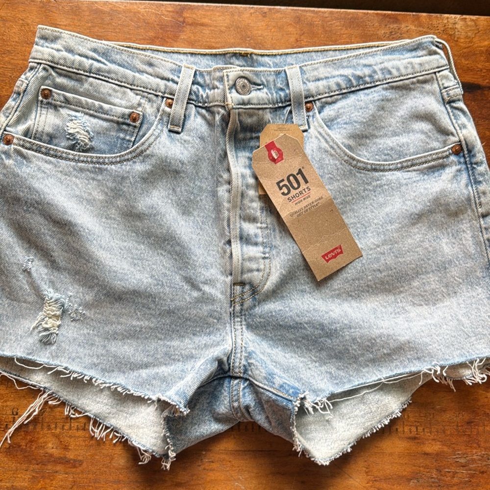 Levi’s Jean Shorts NWT - Picture 7 of 17
